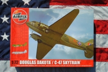 images/productimages/small/Douglas Dakota C-47 Skytrain Airfix A07005 1;72 voor.jpg